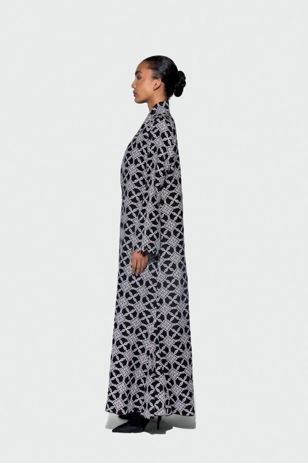 EMBROIDERED LINEN - Image 2
